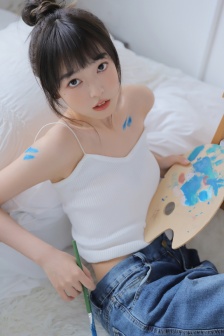 只准她放肆